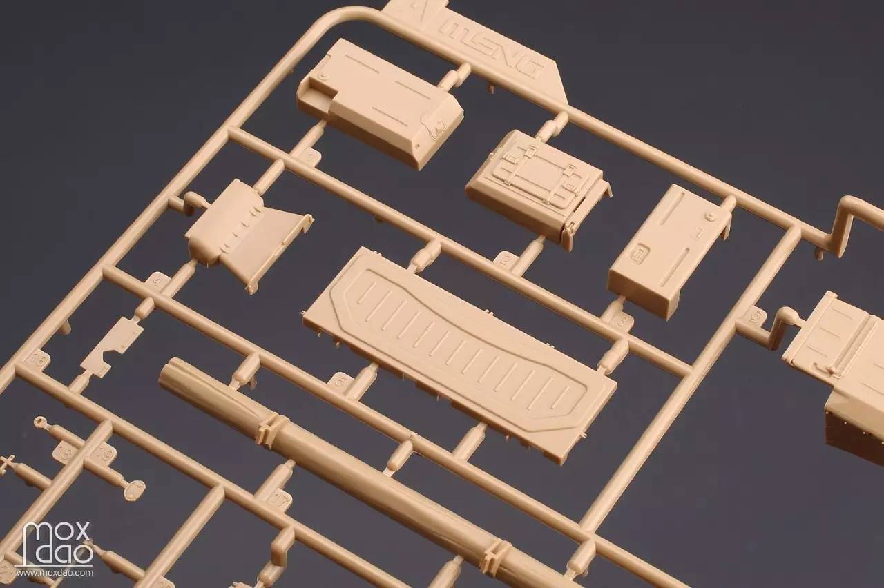 MENG出品的俄罗斯BMR-3M装甲扫雷车｜板件开盒