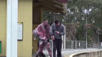 人吓人搞笑瞬间,人吓人真的会笑死人吗