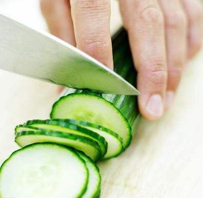 黄瓜敷脸真的有用吗？