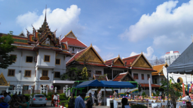 泰国曼谷金庙旅游攻略,泰国曼谷苏泰寺旅游攻略