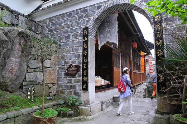 龚滩吴冠中乌江小镇 (乌江画廊龚滩古镇桃花源)