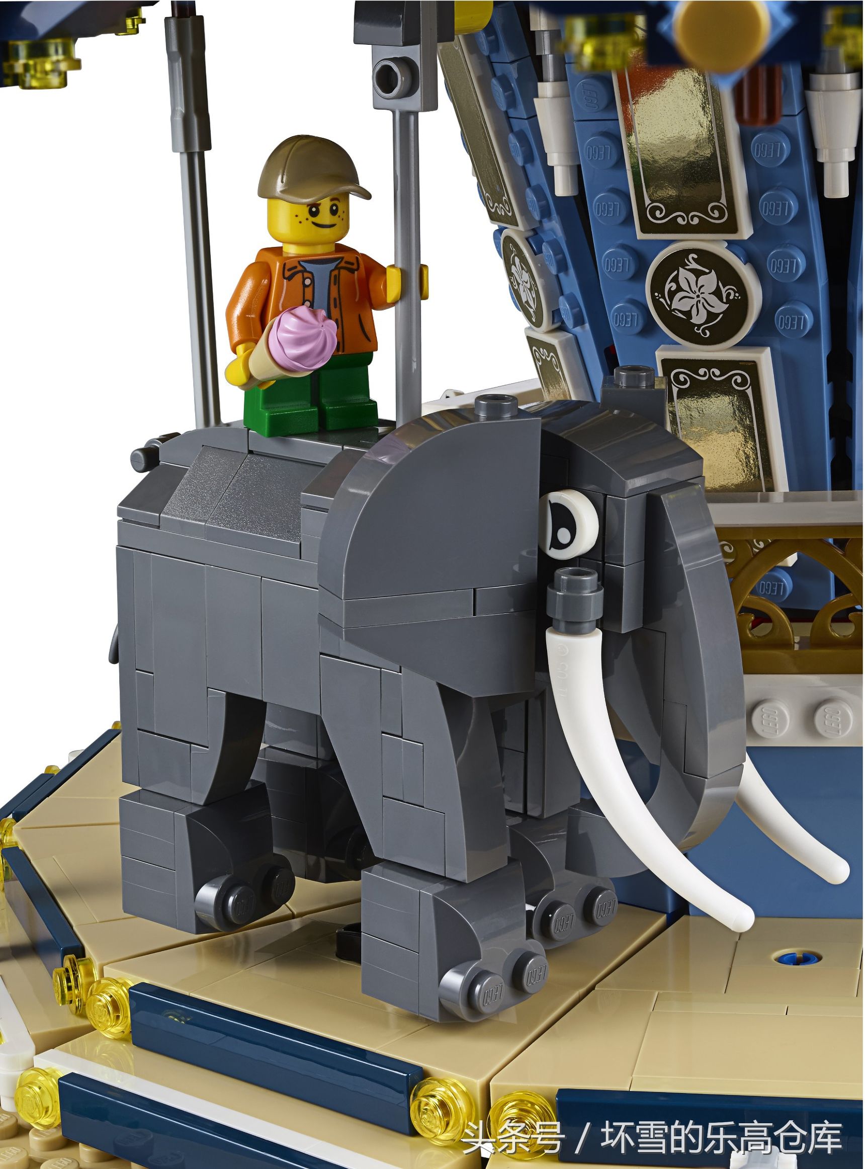 乐高搭建游乐设施旋转木马,乐高旋转游乐园