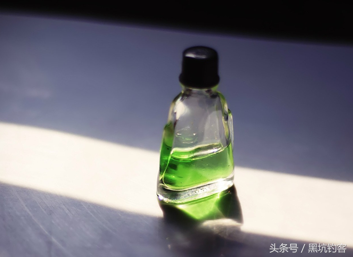 鱼饵进水就被吃了不上钩,鱼饵里面加风油精会怎样