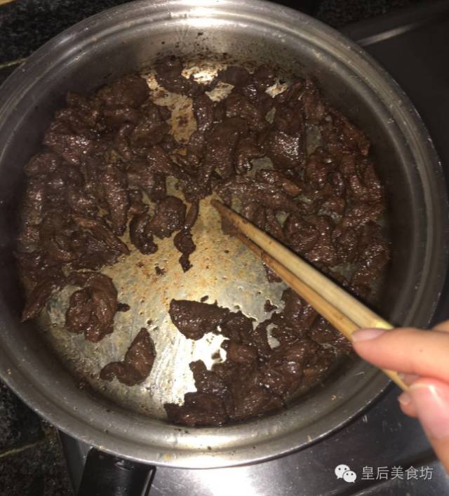 牛肉干做法在家自己做最简单,在家自己烤箱做牛肉干方法