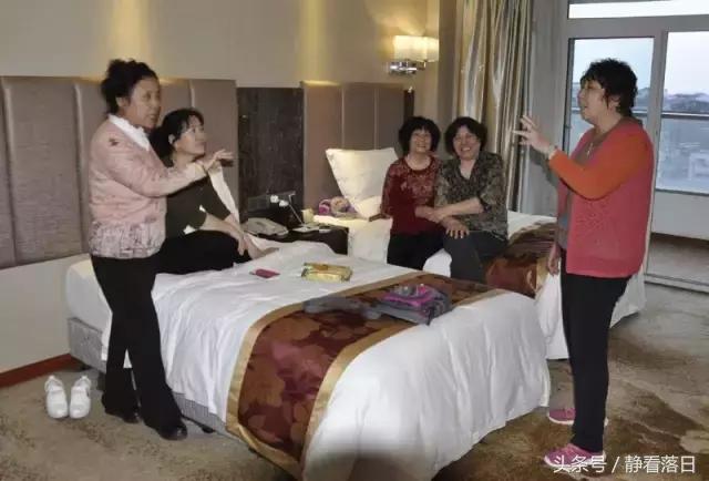 开怀一笑无忌惮，老怪小妖真齐全（红叶网老友聚会图文综合）