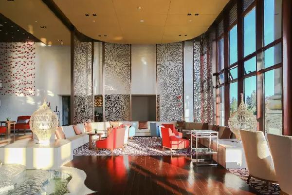 滇池度假区华邑酒店,昆明南亚之门华邑酒店