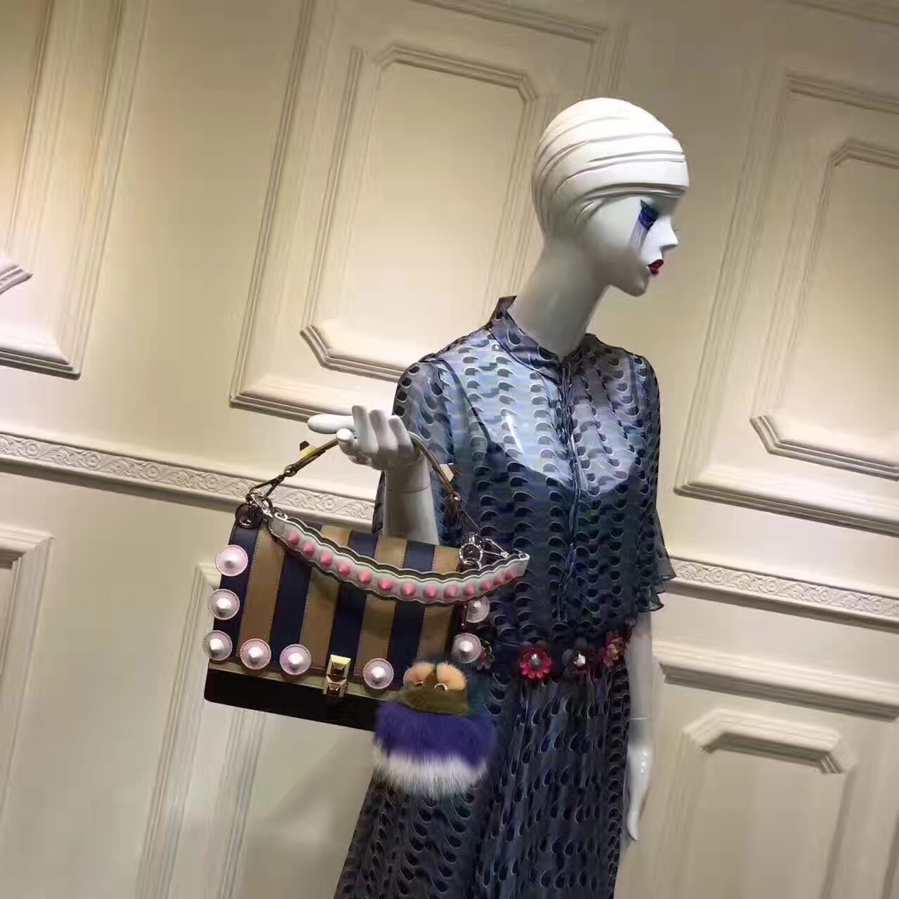 fendi包包最新款,fendi包的经典款