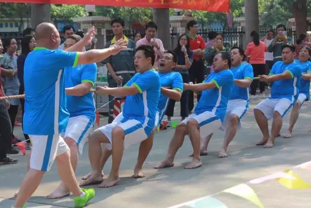 番禺｜拔河比赛：原来，桥南最强拔河战队竟是他们！为他们喝彩！