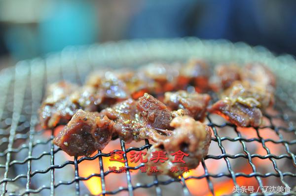 商用烧烤餐厅怎样设计大气省钱,小餐饮排烟设计