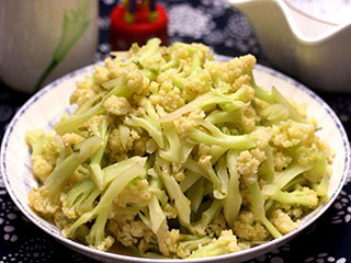 哺乳期能吃菜花蒜苔吗,哺乳期可以吃花菜吗会回奶吗