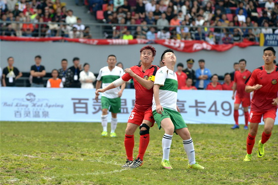 香港明星足球队来杭州谭咏麟,谭咏麟参加香港艺人足球队慈善赛