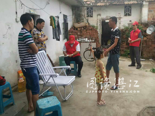 这可怜的叔侄一家