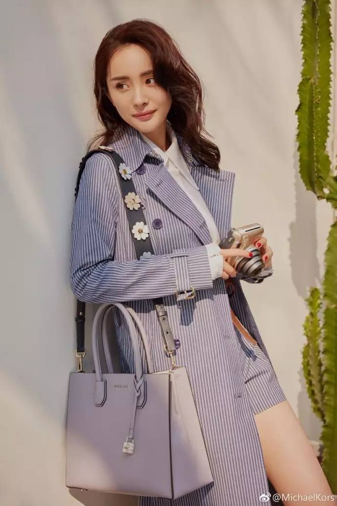 杨幂上红毯,杨幂metgala首秀