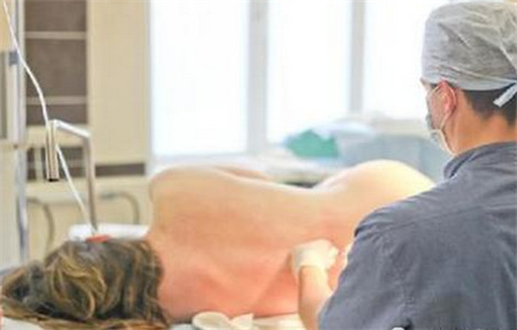 剖腹产要打多少吊针,剖腹产要挨几刀