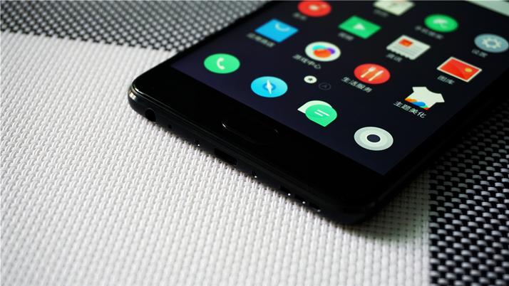 魅蓝e2全部参数配置,魅蓝e2现在值得入手吗