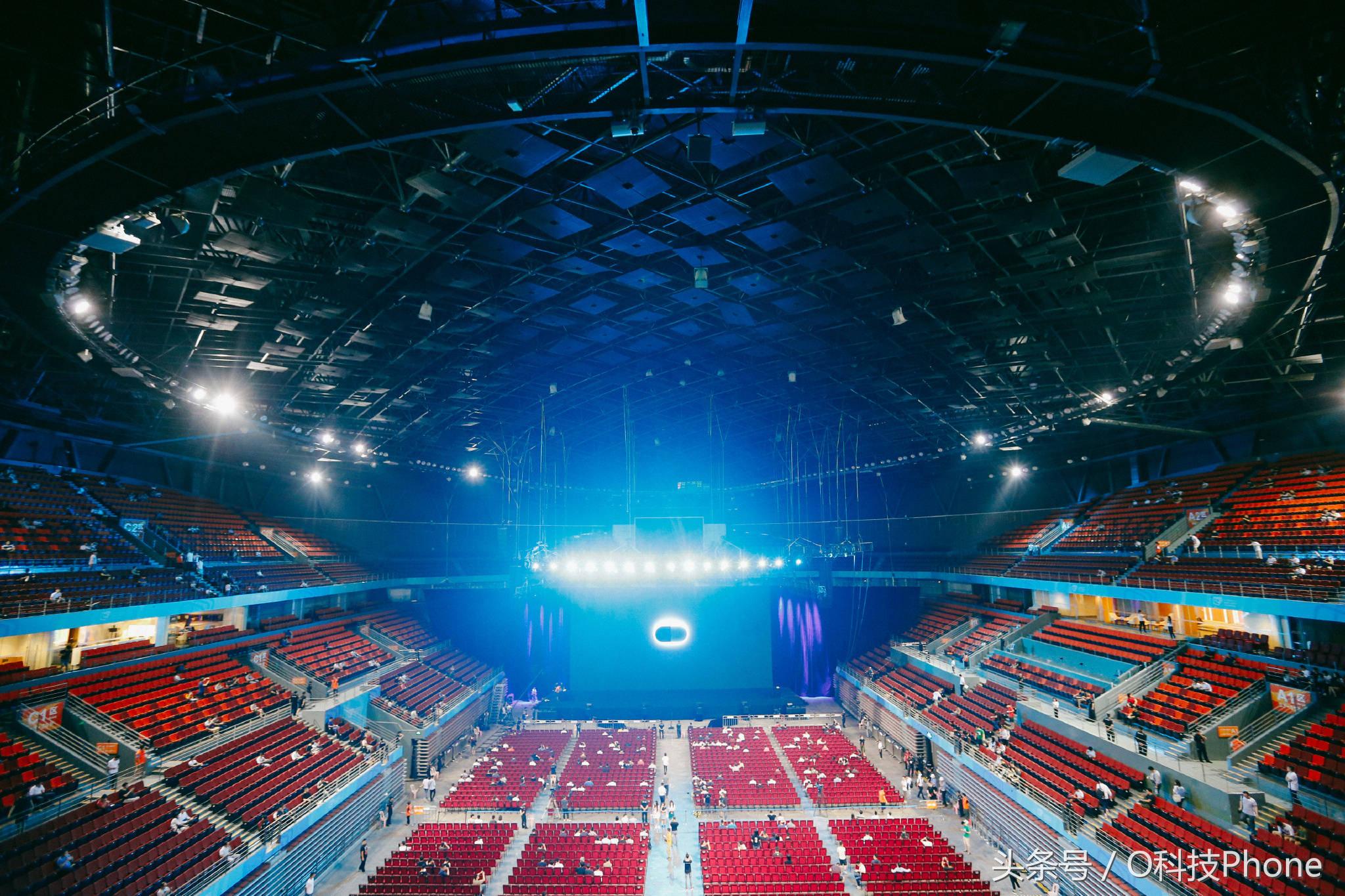 老罗聪明到爆的视频,老罗情商真的很高吗