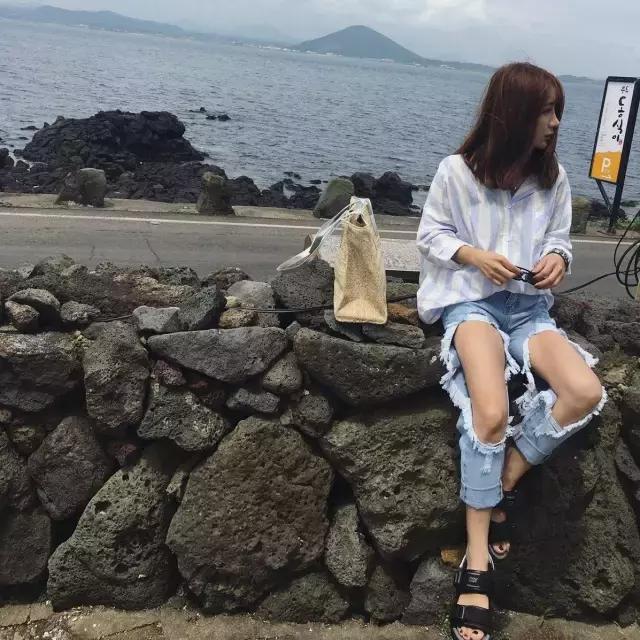 渔网袜潮酷搭配,破洞渔网袜穿搭