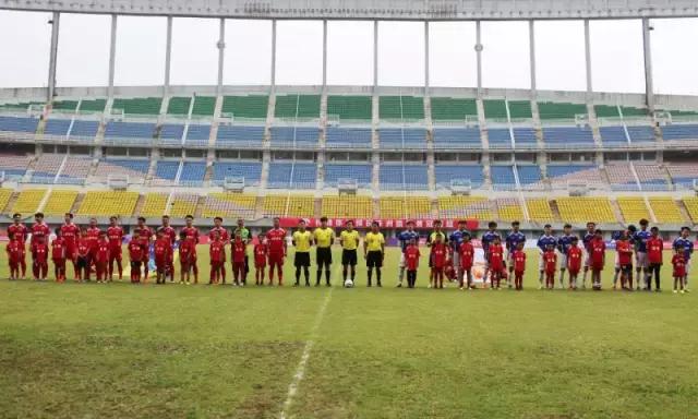 大雨挡不住的红色激情！全株洲人关注的顶级比赛嗨翻体育中心！