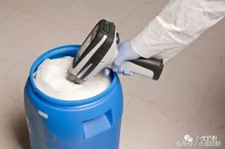 如何辨别进口奶粉真假的方法,辨别奶粉真假的方法视频