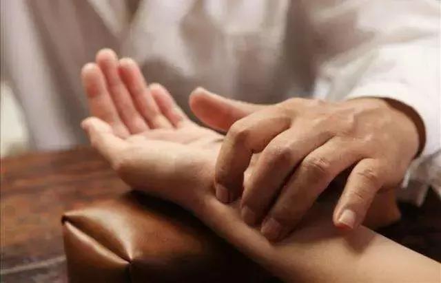 神经性耳鸣中医针灸多少钱一次,中医神经性耳鸣的最好治疗方法