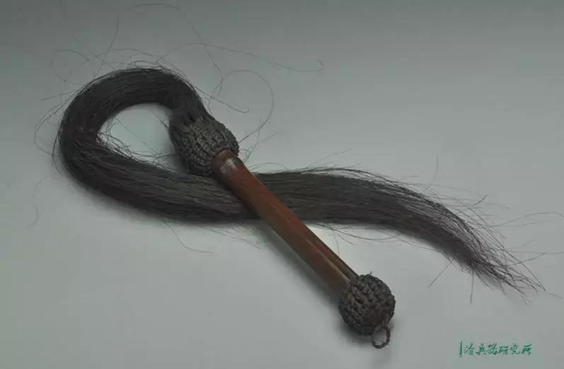 拂尘是哪个神仙的法器,道家拂尘兵器