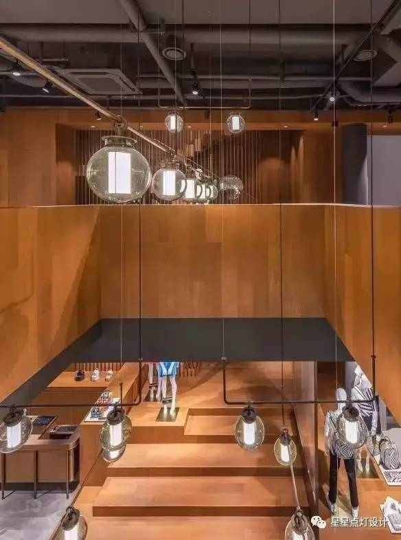 mcm旗舰店购物袋,mcm官方旗舰店包装怎么样