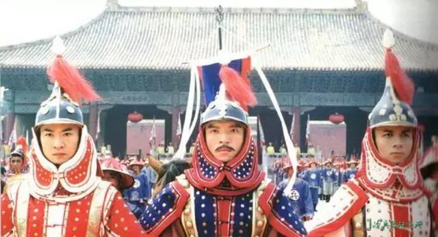 清代甲胄为什么是布的,清代甲胄是什么材质的