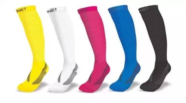 压缩袜跑步,压缩袜能提高跑步成绩吗