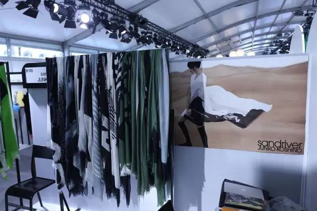 内蒙巴黎时装周,内蒙古服饰巴黎时装周