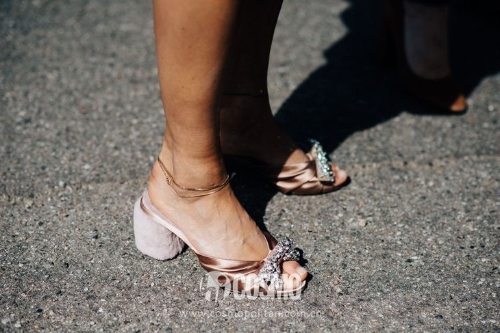 配饰狂|会搭脚链这个夏天就能赢很大