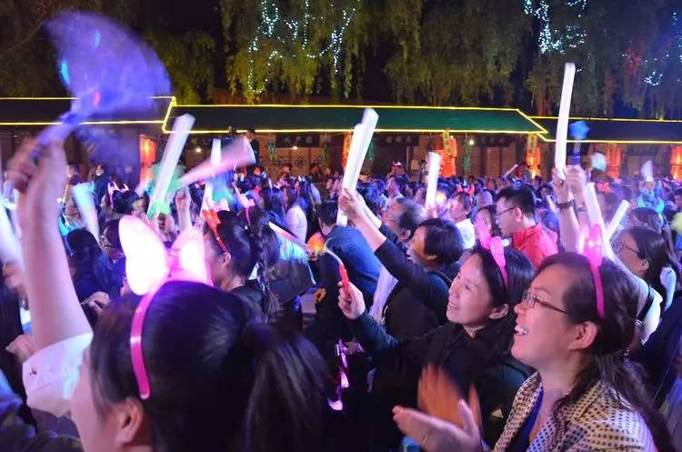 客场战胜中国队却被鼓掌欢呼,主场取胜