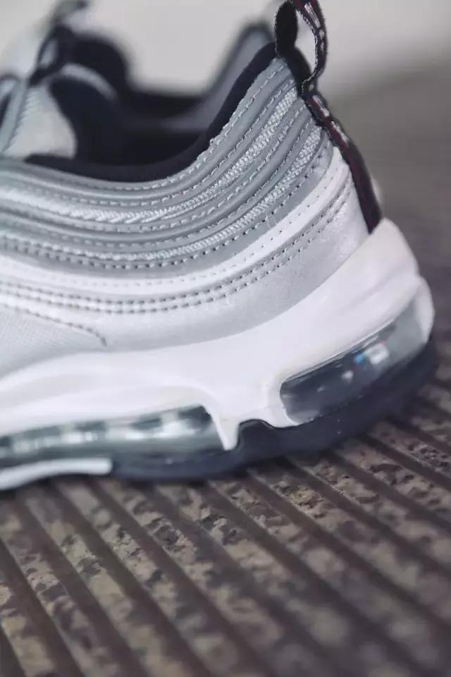 没买到之前银*弹子**,那么你一定不能错过这次金色的