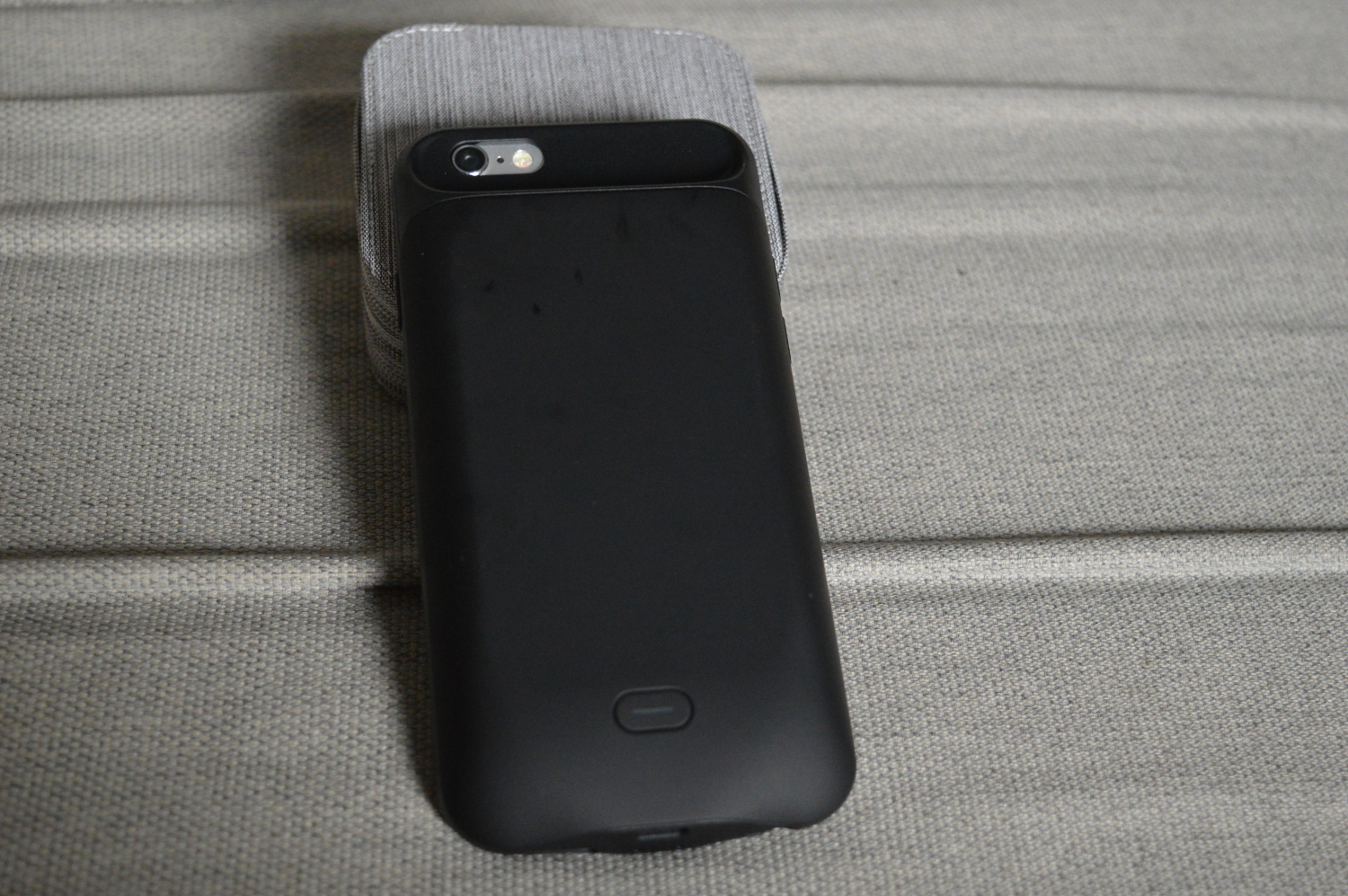 便携式苹果充电宝图拉斯,iphone充电宝图拉斯