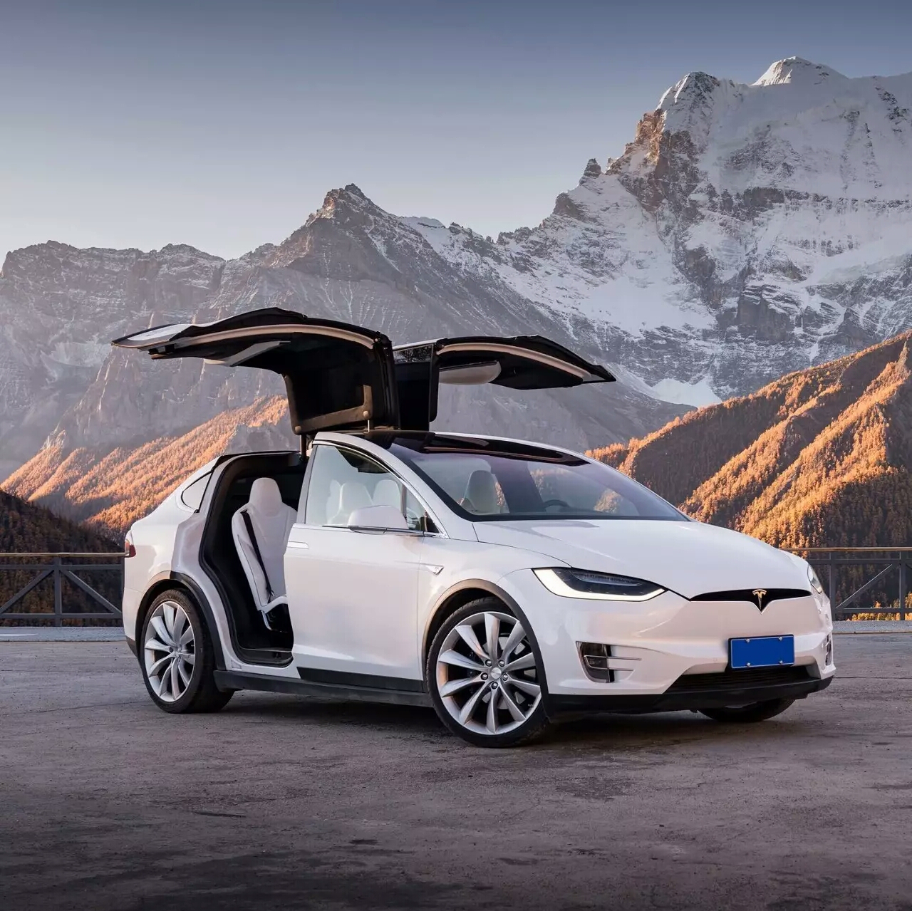 中俄车对比,超豪华suv国内外售价