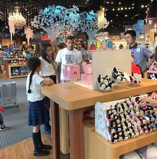 生活不满足现状就去奋斗,生活不适应怎么办