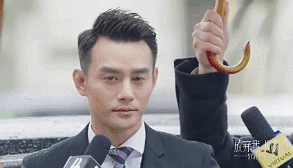 现在就只有“霸道总裁要上我”才能满足老夫抖M的少女心啦！