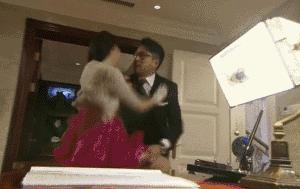 现在就只有“霸道总裁要上我”才能满足老夫抖M的少女心啦！