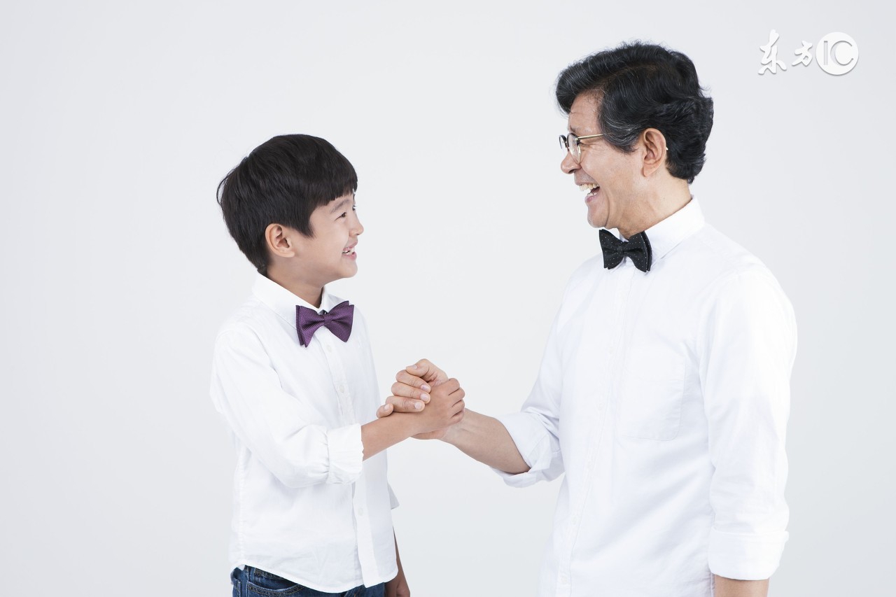 对付胆小的孩子的方法,教你4招解决孩子性格胆小