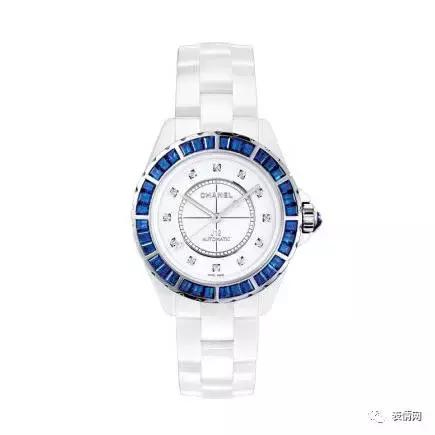 欢乐颂樊小妹换礼服,职场欢乐颂