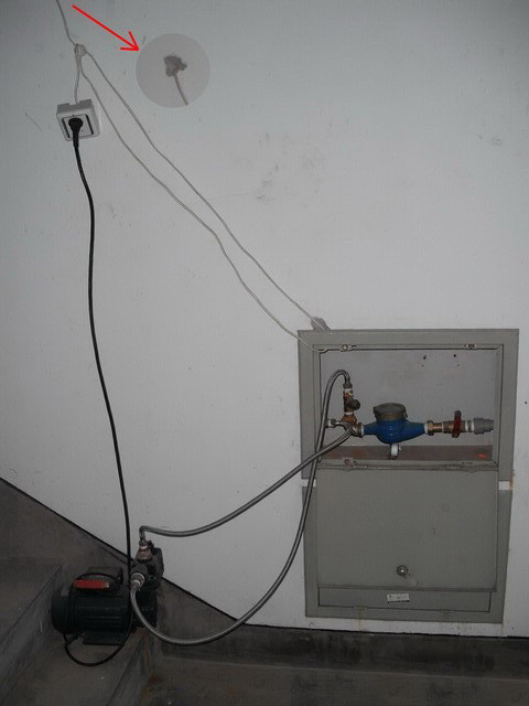 太阳能自制烧热水神器,纯净水桶自制太阳能