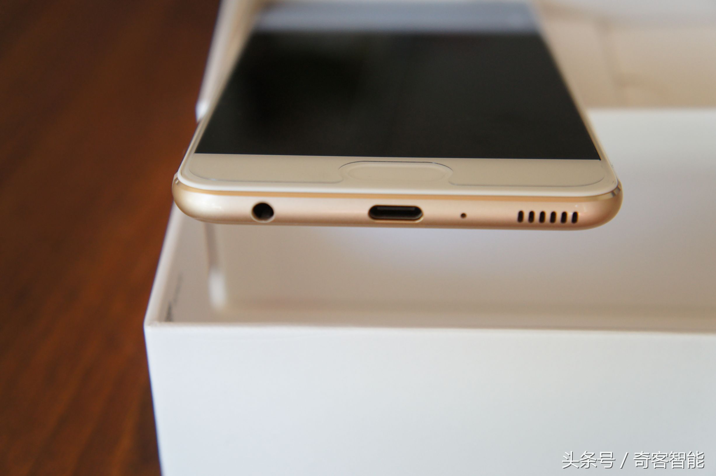 华为p10plus钻雕金,华为p10plus现在还值得买