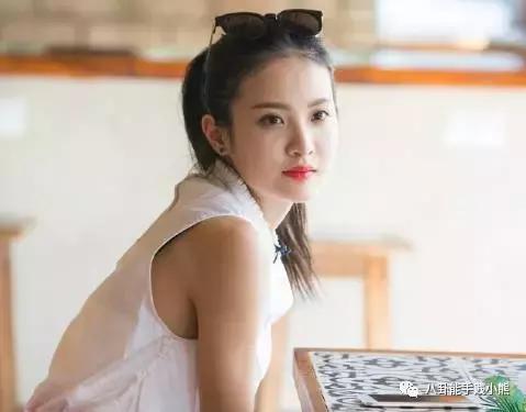 江疏影和娜扎怎么选择,江疏影娜扎海边度假