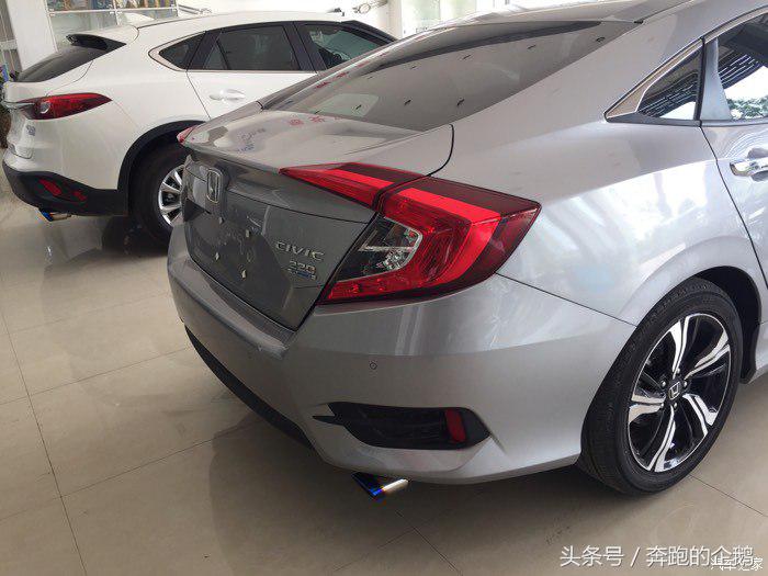 十代思域圣辉银2020款 (10代思域圣辉银提车)