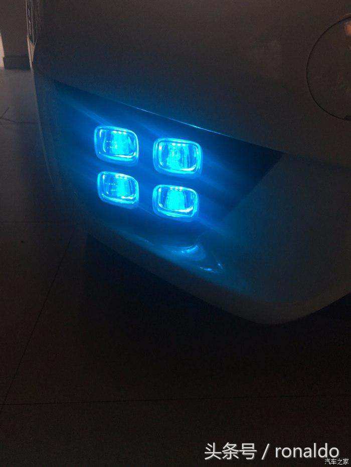 新款飞度原厂日行灯,飞度改装野马大灯套件没有日行灯