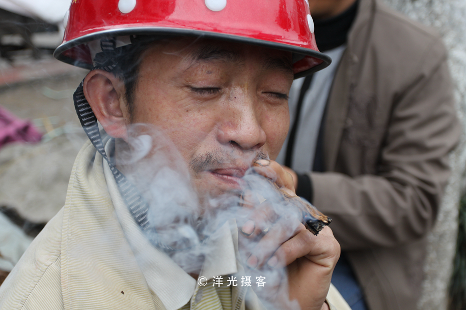劲大焦油量低的烟,劲大的雪茄