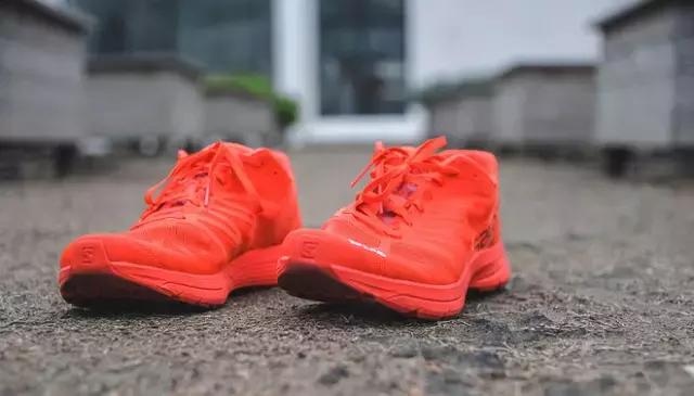 谁说跑鞋不贵？一篇文章刷新你的跑鞋新上限！