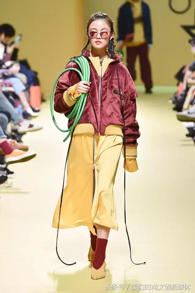 蜜豹时尚秀完整版,蜜豹时尚女装