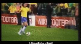 盘点绿茵场上精彩过人,比武打片还精彩的格斗比赛