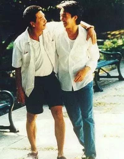 带你们看星爷年轻到老的照片,星爷年轻时图片