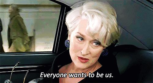 prada包包星巴克联名每家限量多少,prada女式包包价格及图片官网